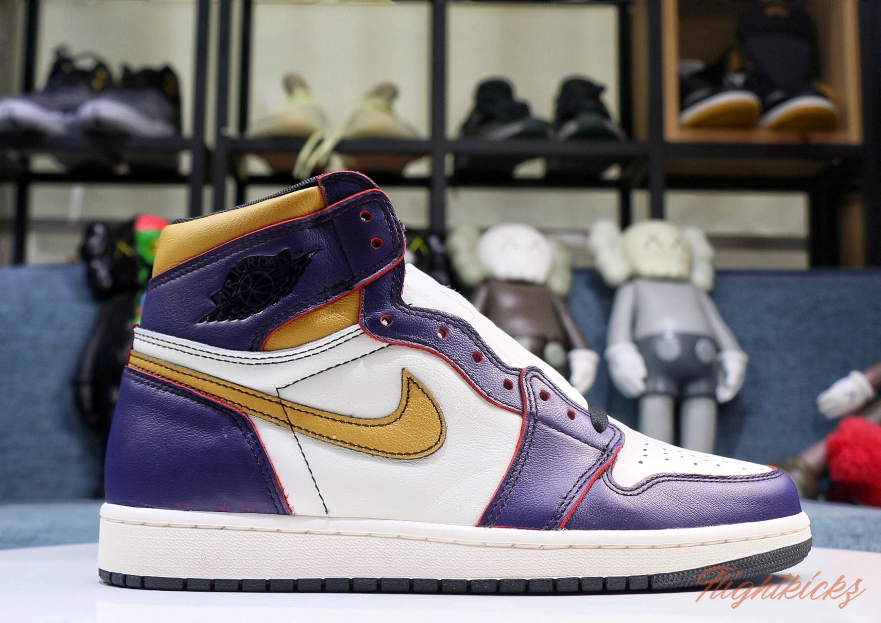Jordan 1 Retro High OG Defiant SB LA to Chicago