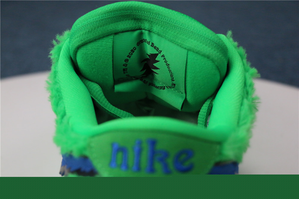 Grateful Dead x Nike SB Dunk Low Green