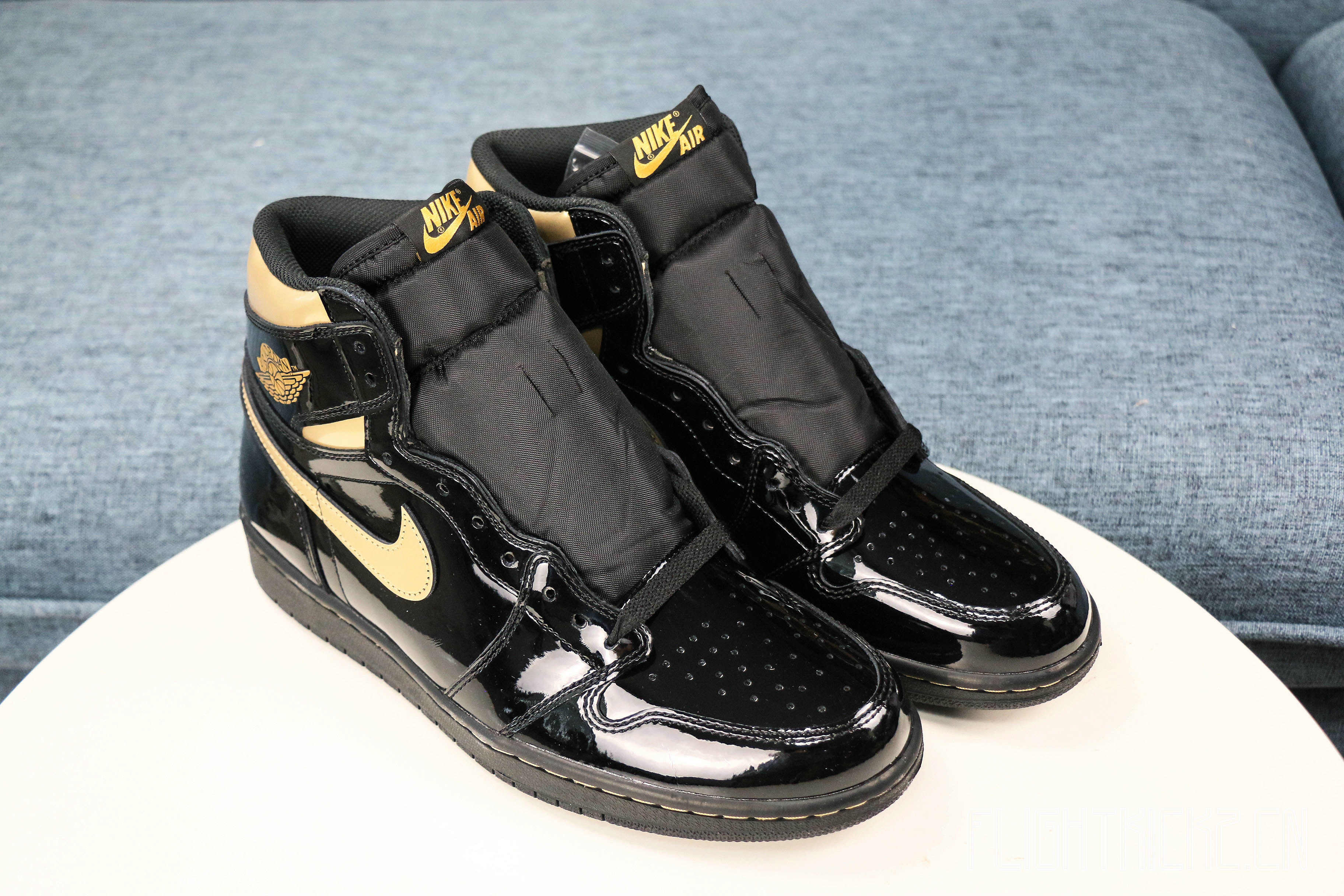 Air Jordan 1 Retro High OG in Black/Metallic Gold 2020