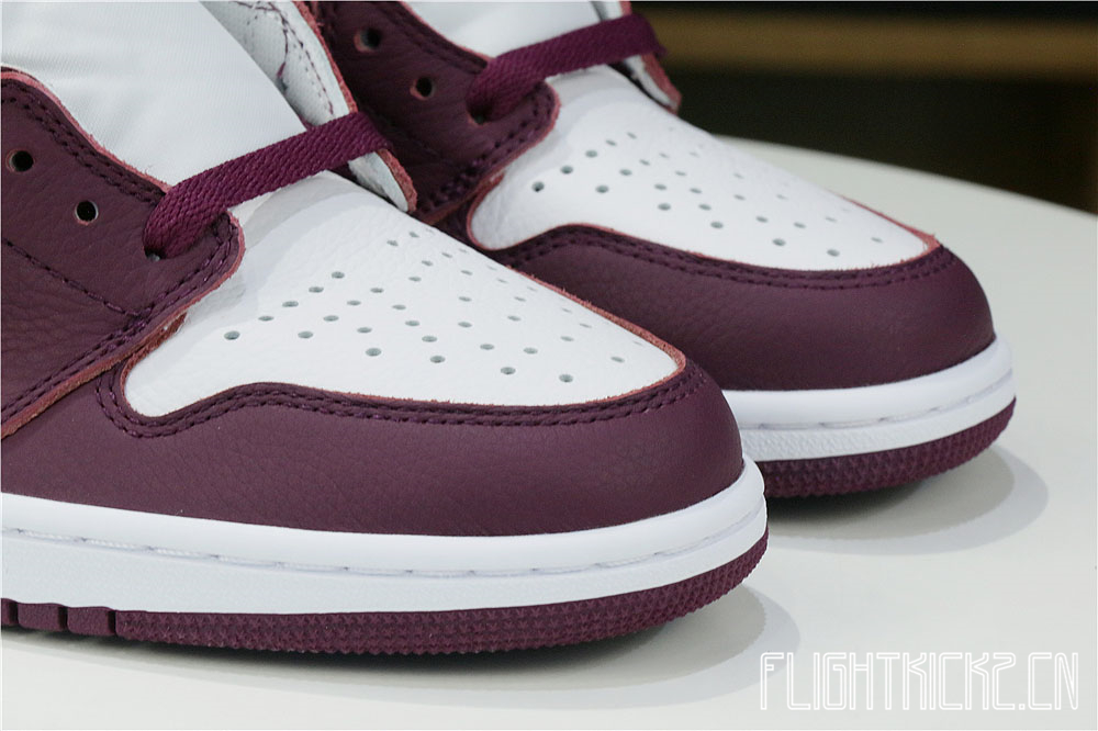 Air Jordan 1 High OG Bordeaux