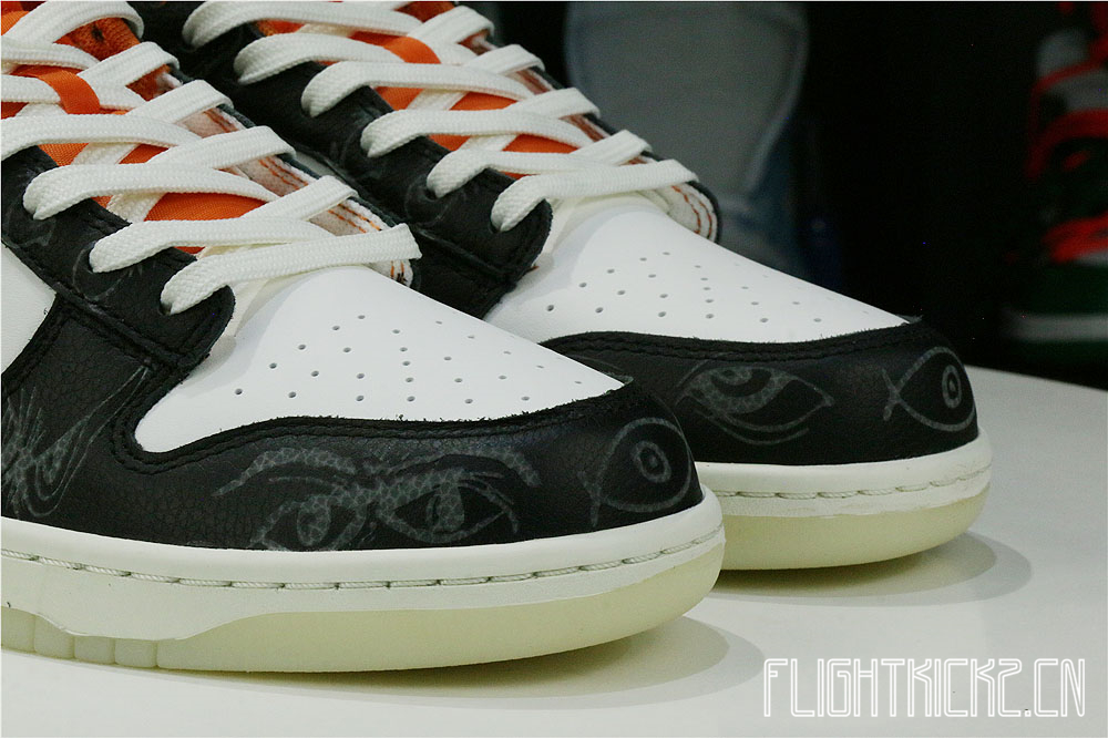 Nike Dunk Low “Halloween” 2021