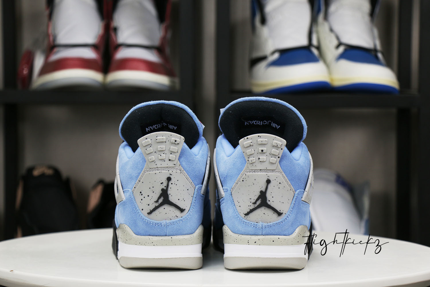 Jordan 4 Retro Universtity Blue 2021( Ln5 A1 )