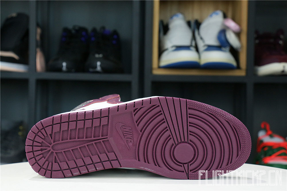 Air Jordan 1 High OG Bordeaux