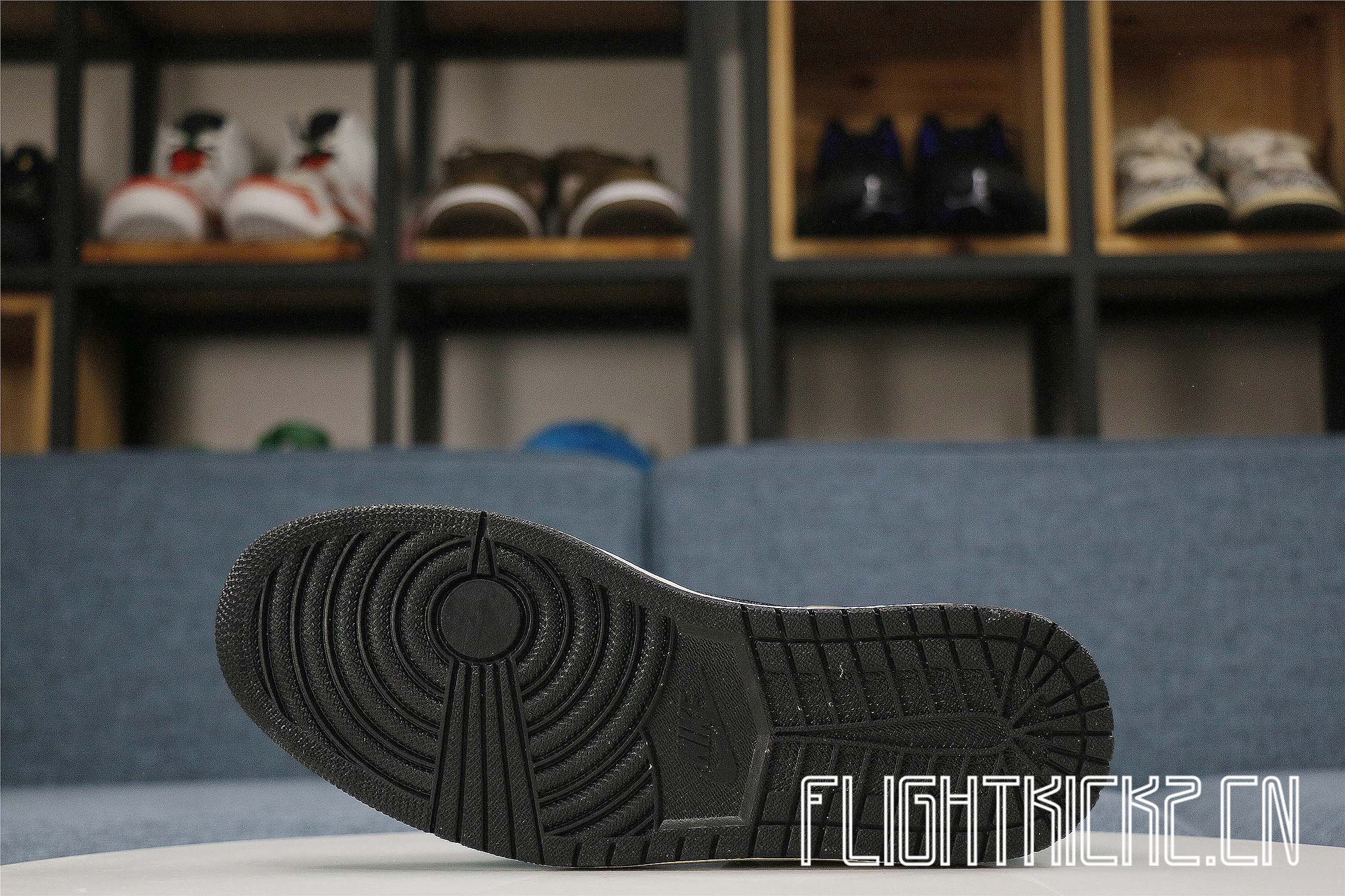 Air Jordan 1 Retro High Lucky Green 2020