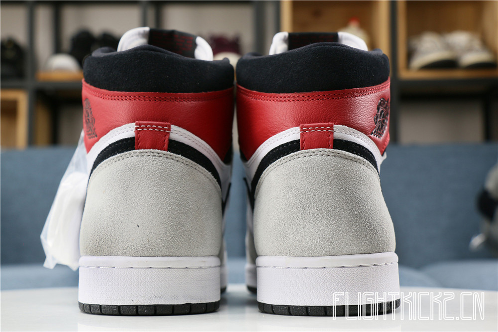 Air Jordan 1 Retro Light Grey Smoke 2020