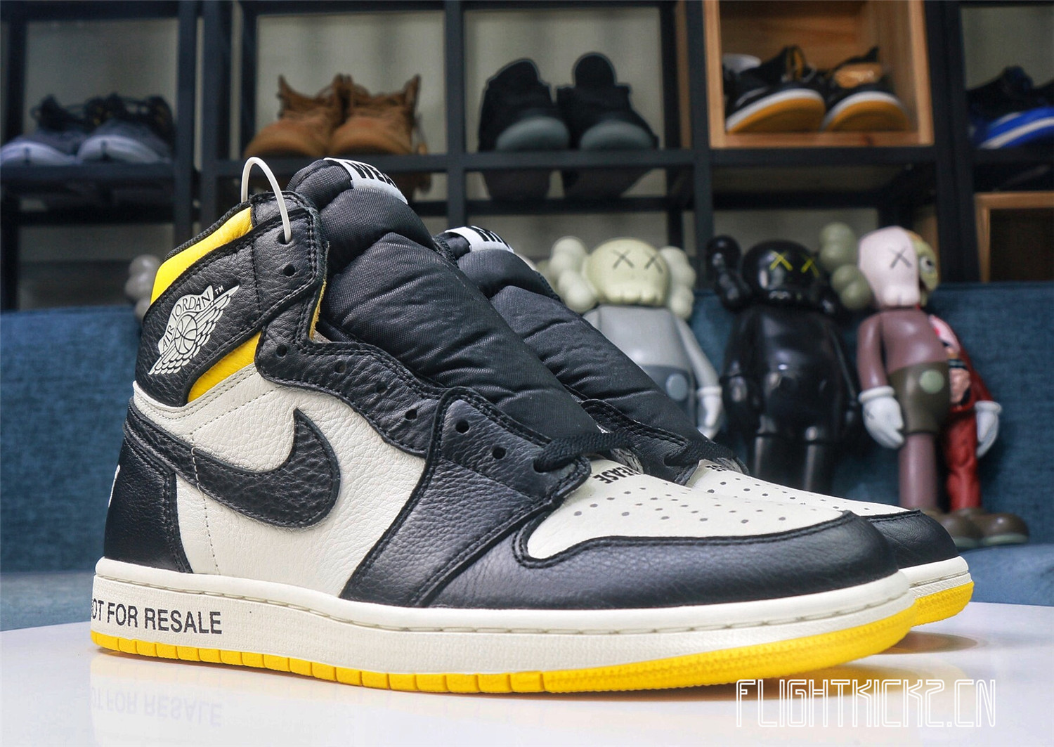 Air Jordan 1 Retro “Not For Resale Yellow 2018