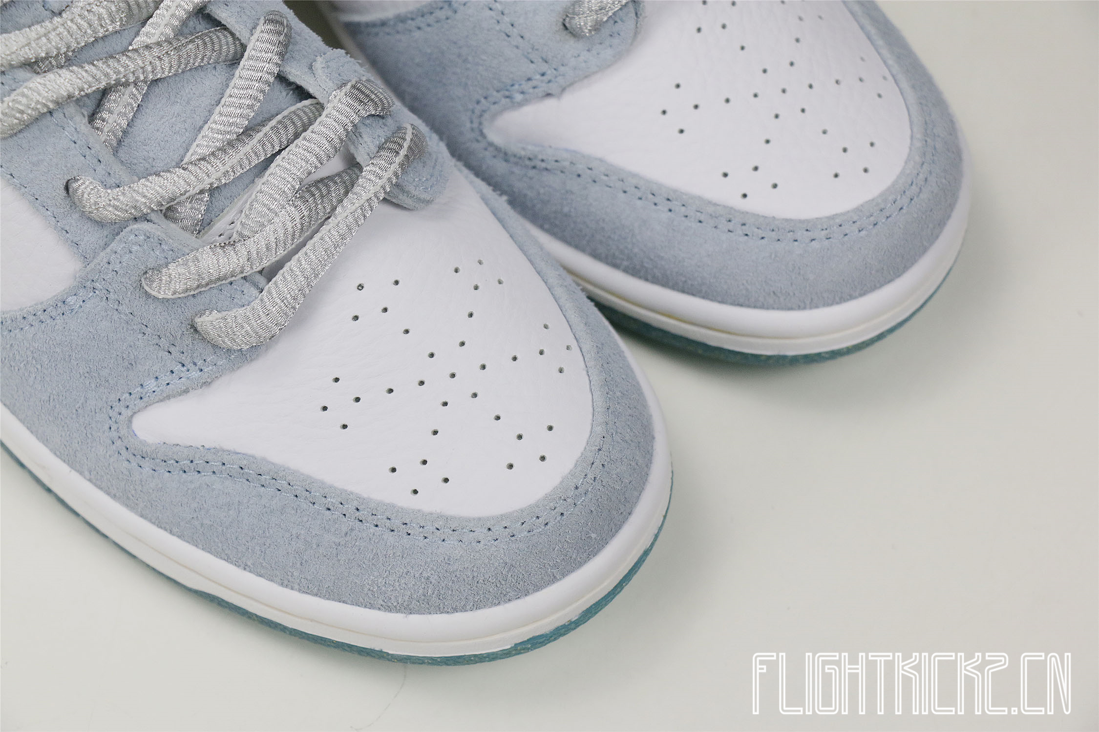 Nike SB Dunk Low Sean Cliver