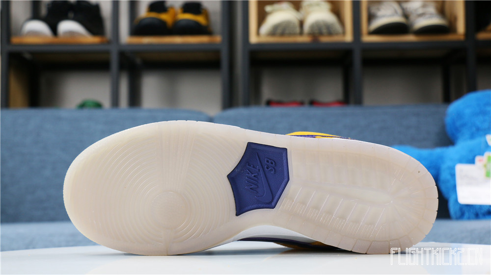 Nike SB Dunk Low Lakers 2020