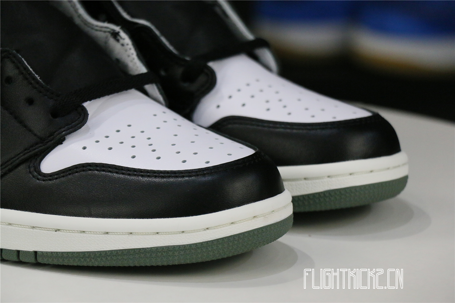 Jordan 1 Retro High Clay Green