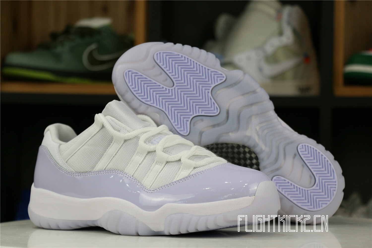 Jordan 11 Retro Low Pure Violet (W)