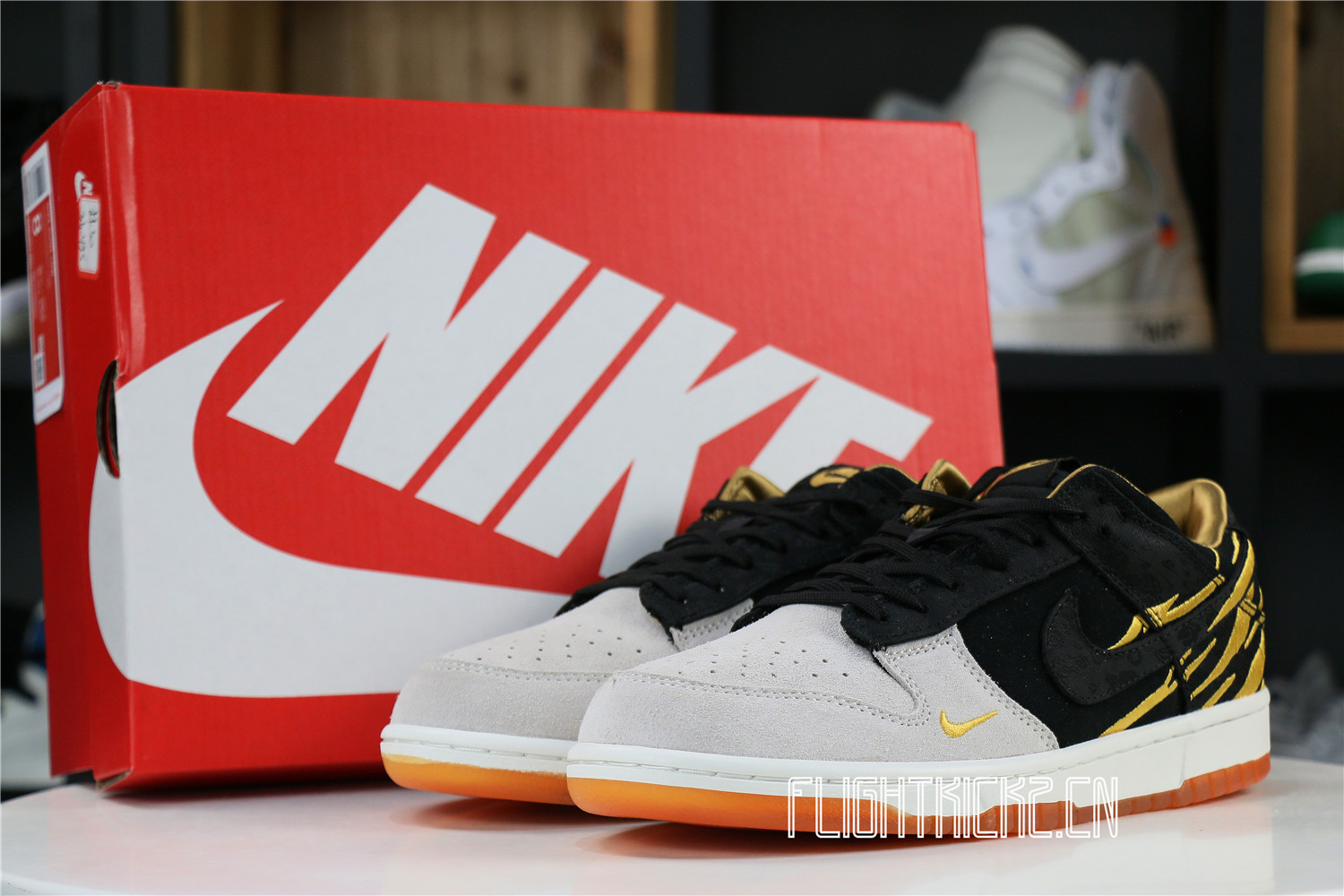 Nike Dunk Low Year of the Tiger (2022)