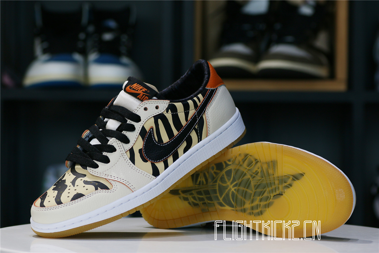 Jordan 1 Low OG Year of the Tiger