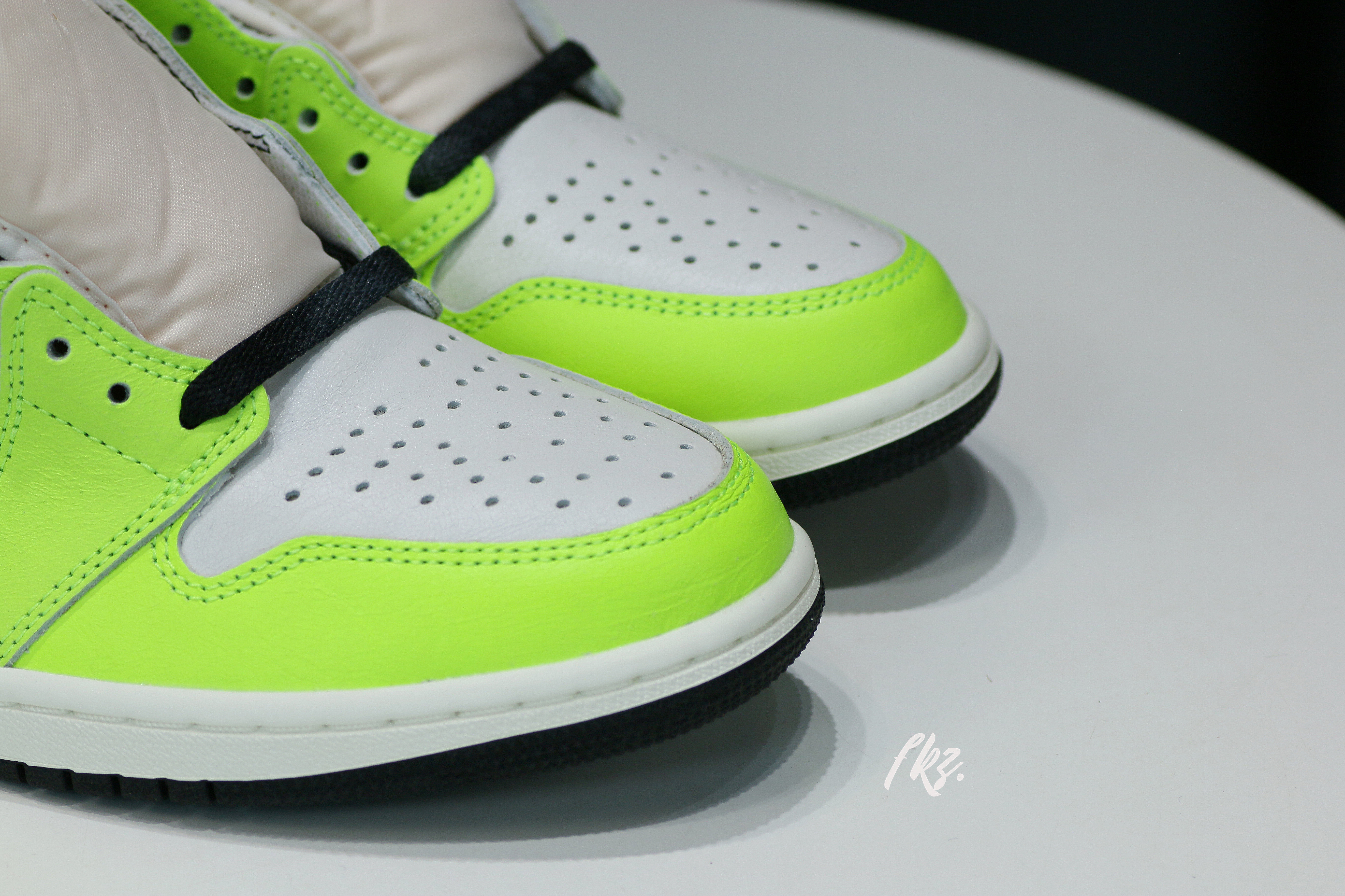 Air Jordan 1 High OG “Volt”