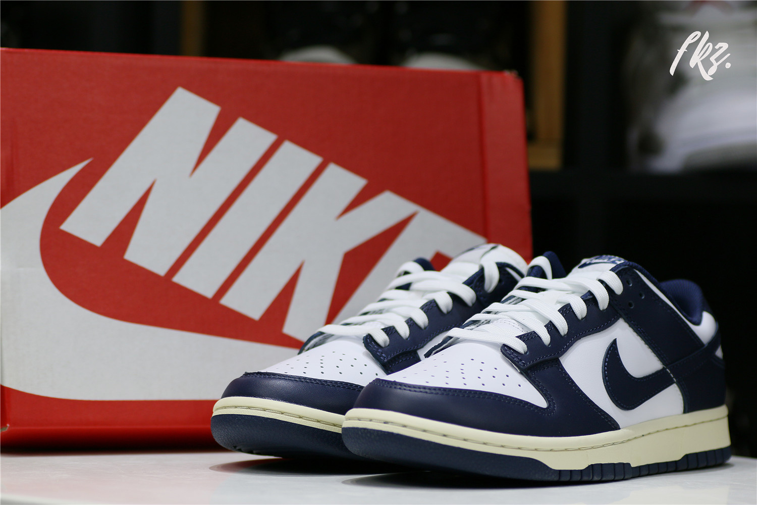 Nike Dunk Low Vintage Navy (W)