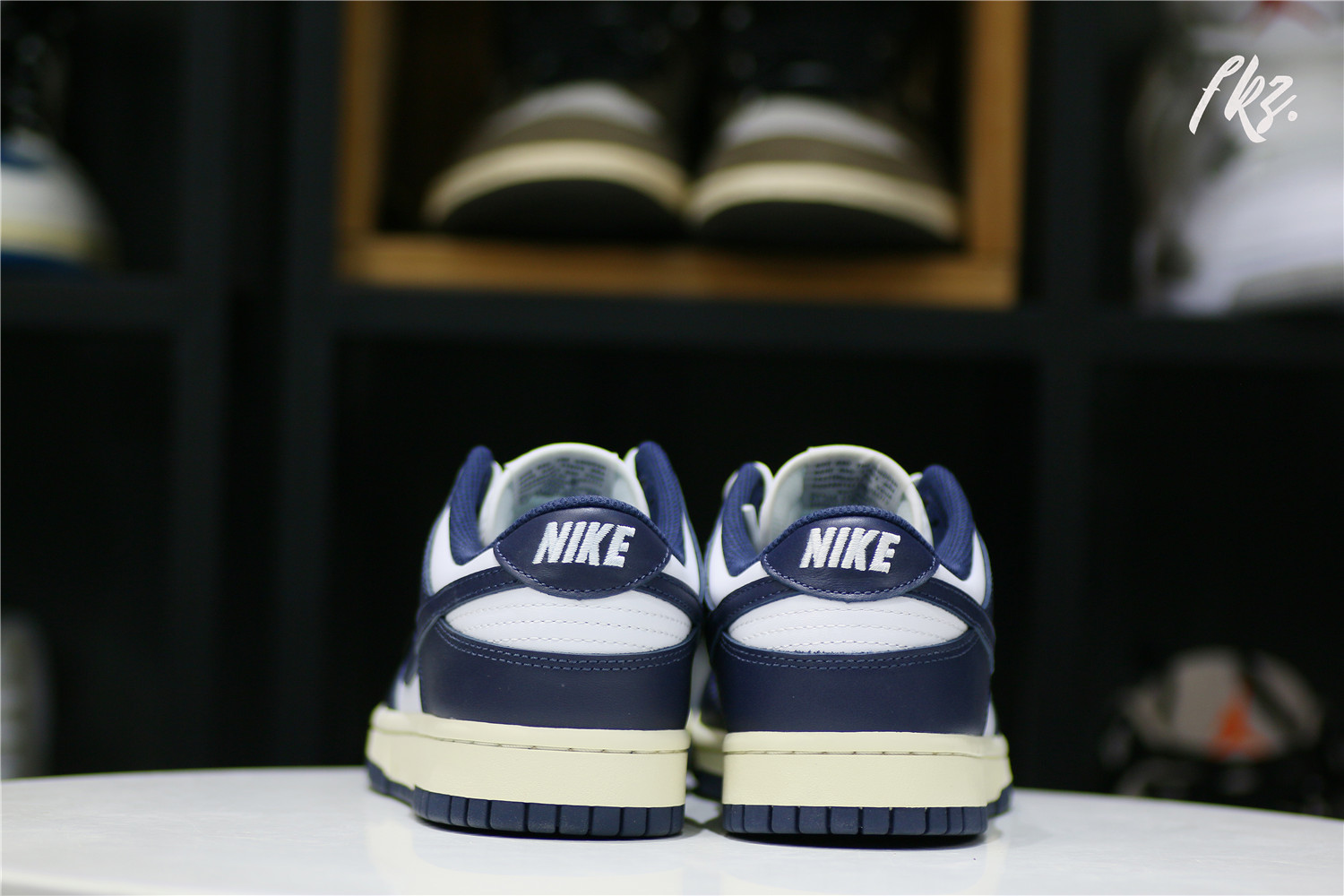 Nike Dunk Low Vintage Navy (W)