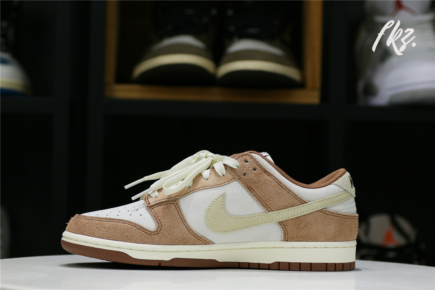 Nike Dunk Low Medium Curry 2021