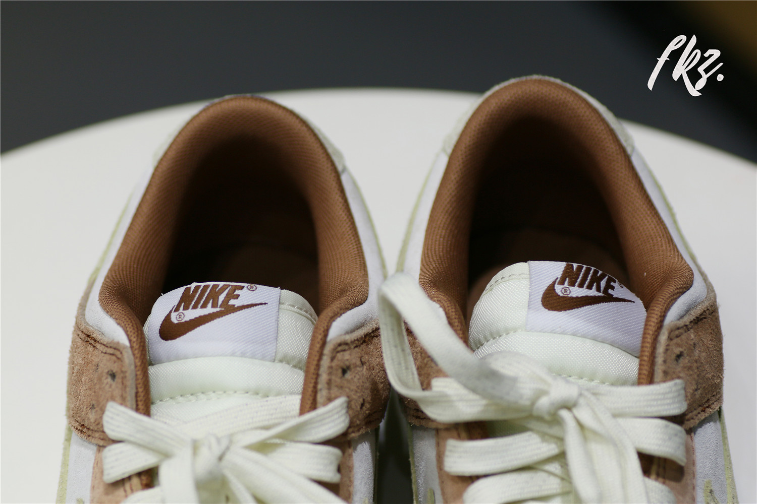 Nike Dunk Low Medium Curry 2021