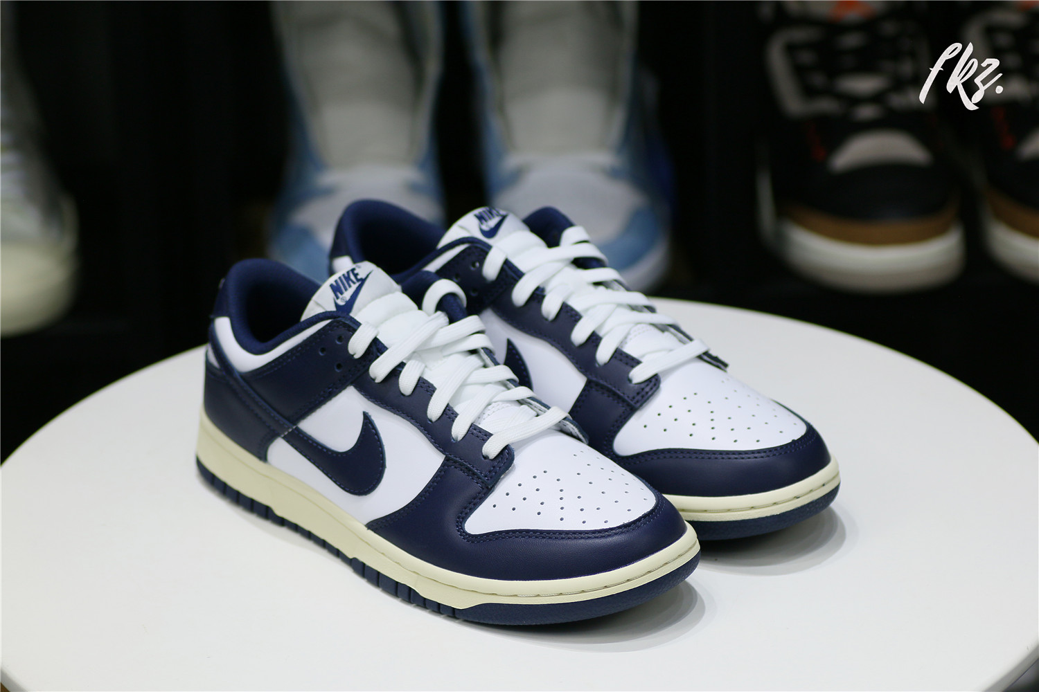 Nike Dunk Low Vintage Navy (W)