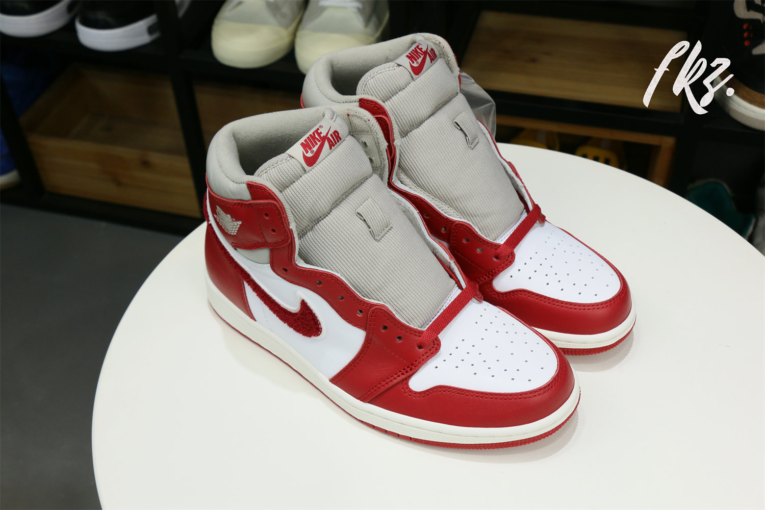 Air Jordan 1 Low OG Starfish Newstalgia Chenille 2022