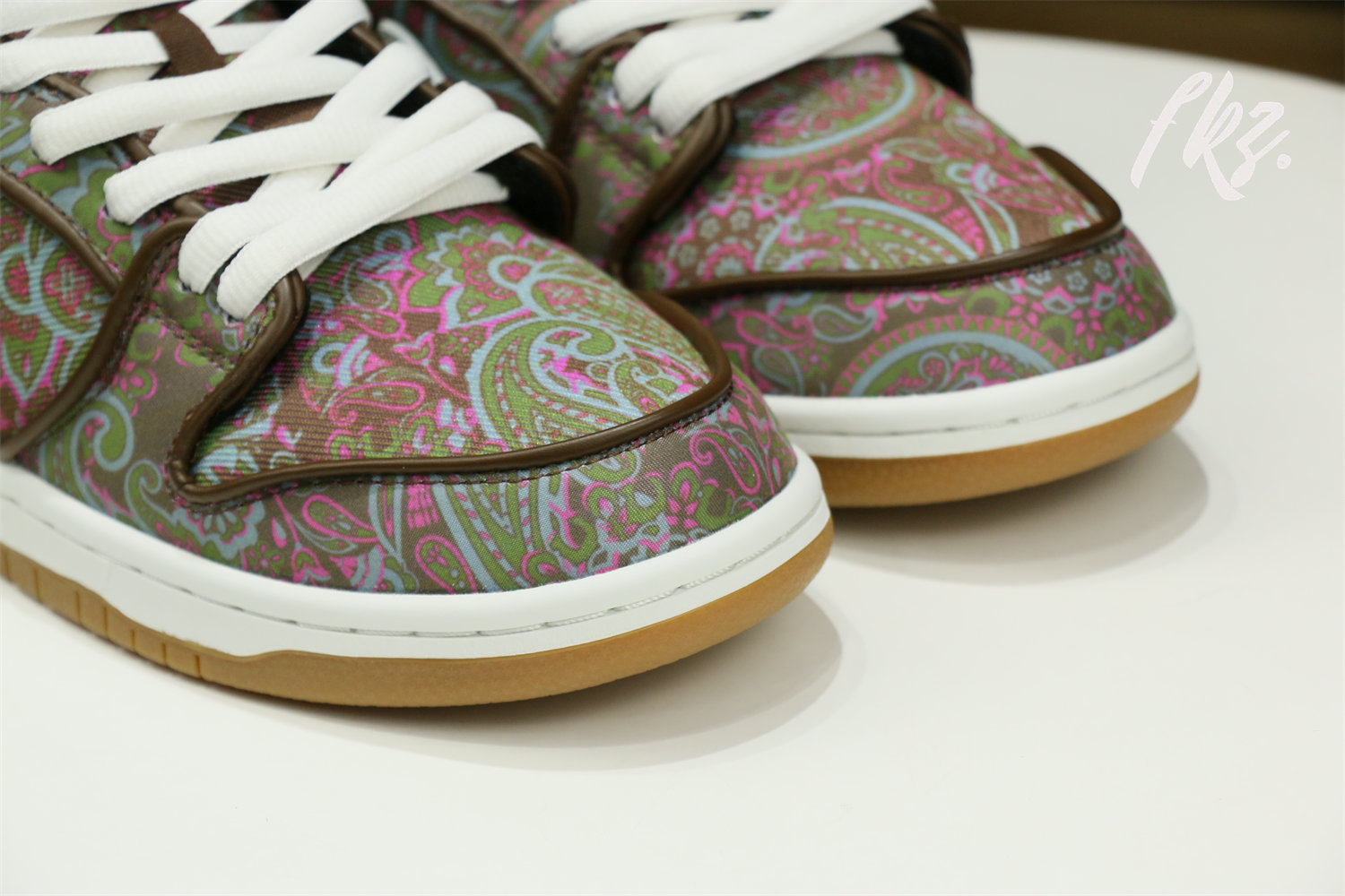 Nike SB Dunk Low Pro Paisley Brown