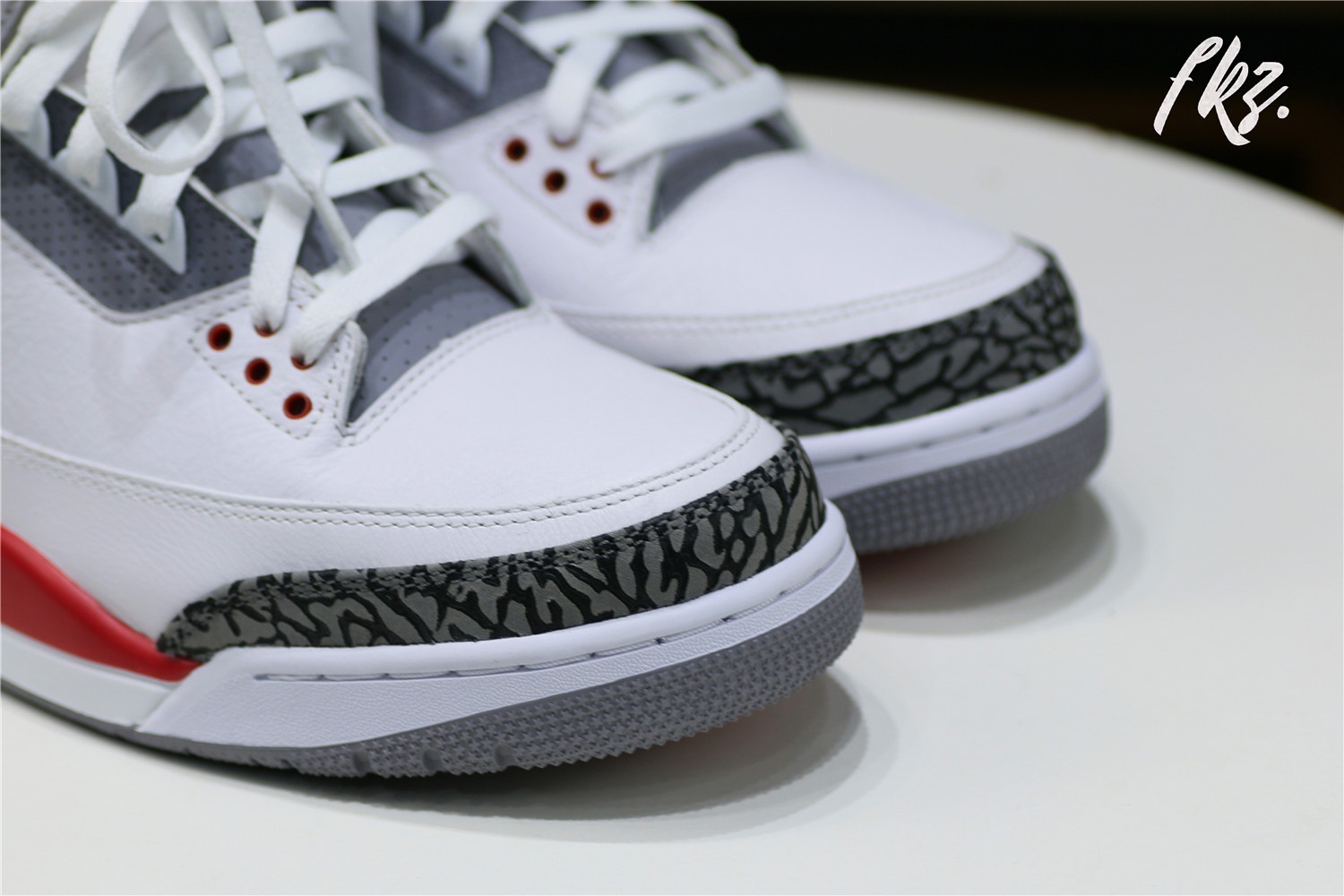 AIR JORDAN 3 RETRO ‘FIRE RED’ 2022