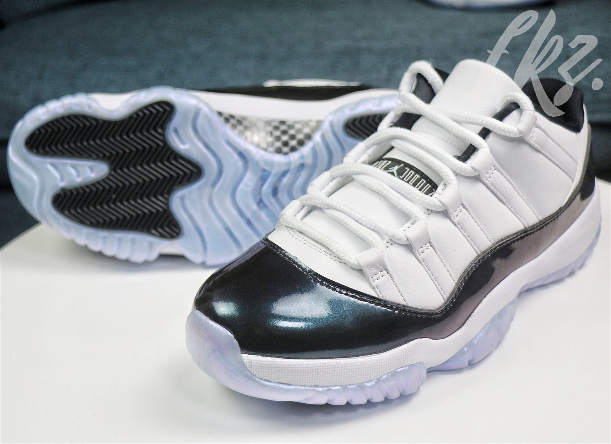 Air Jordan 11 Retro Georgetown low