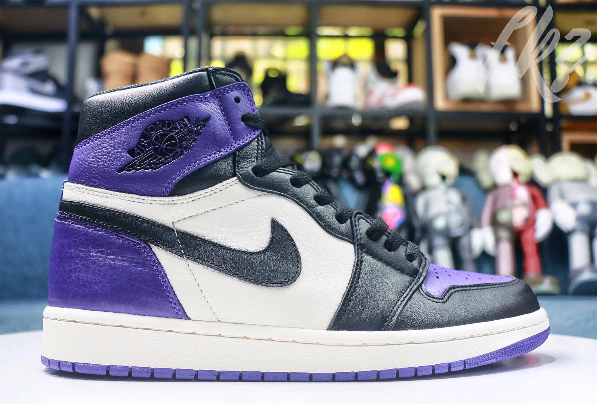 Air Jordan 1 Retro Court Purple (GS)