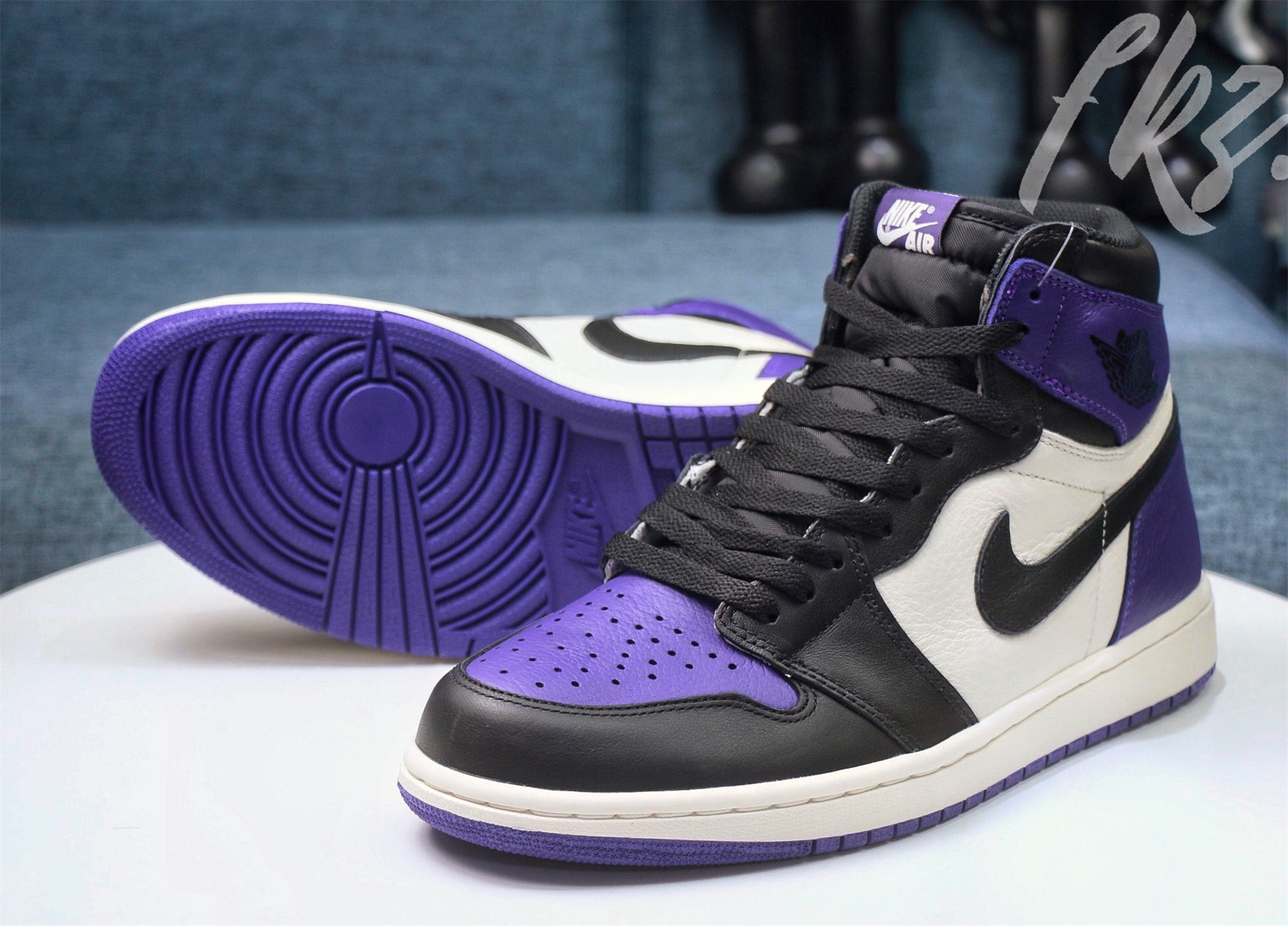 Air Jordan 1 Retro Court Purple (GS)