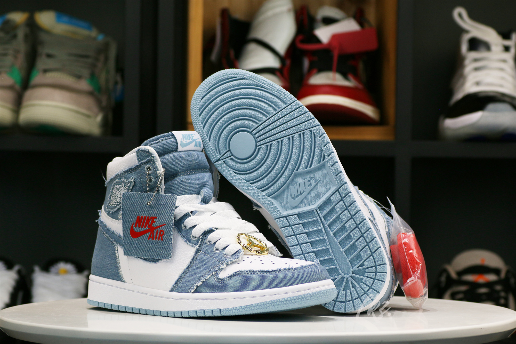 Air Jordan 1 High OG WMNS Denim 2022