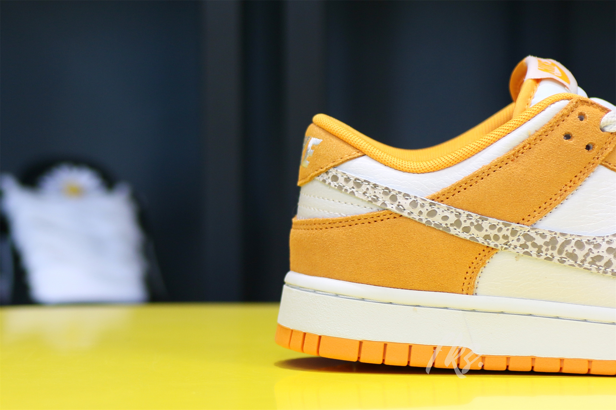 Nike Dunk Low AS Safari Swoosh “Kumquat”