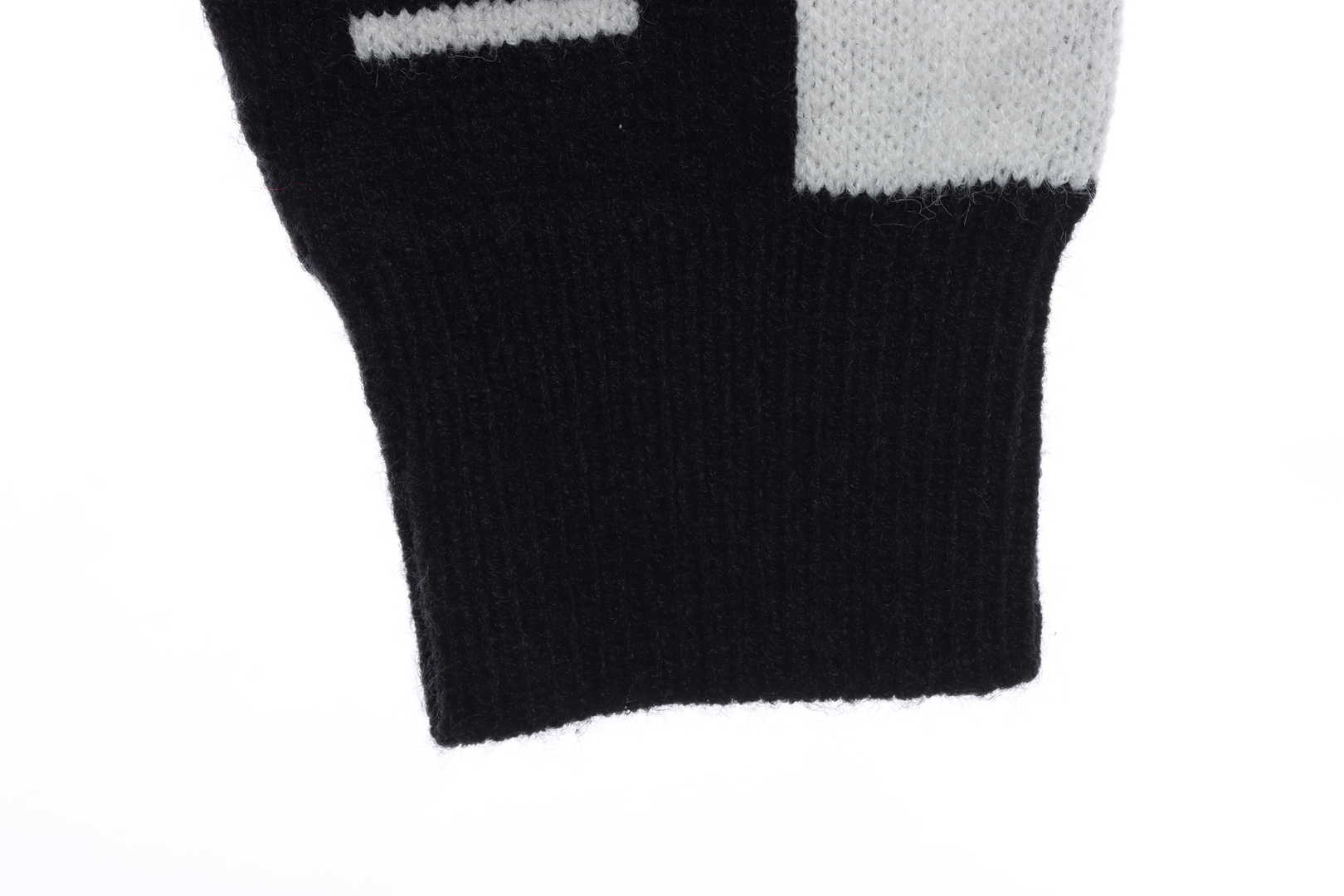 22S SACNE STUDIOS Checkerboard Square Smiley Crew Neck Sweater