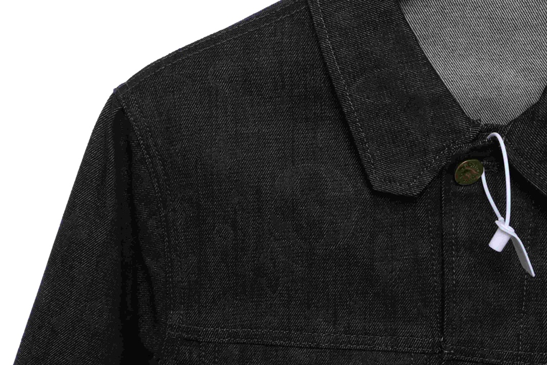 L– three-dimensional presbyopic denim jacket
