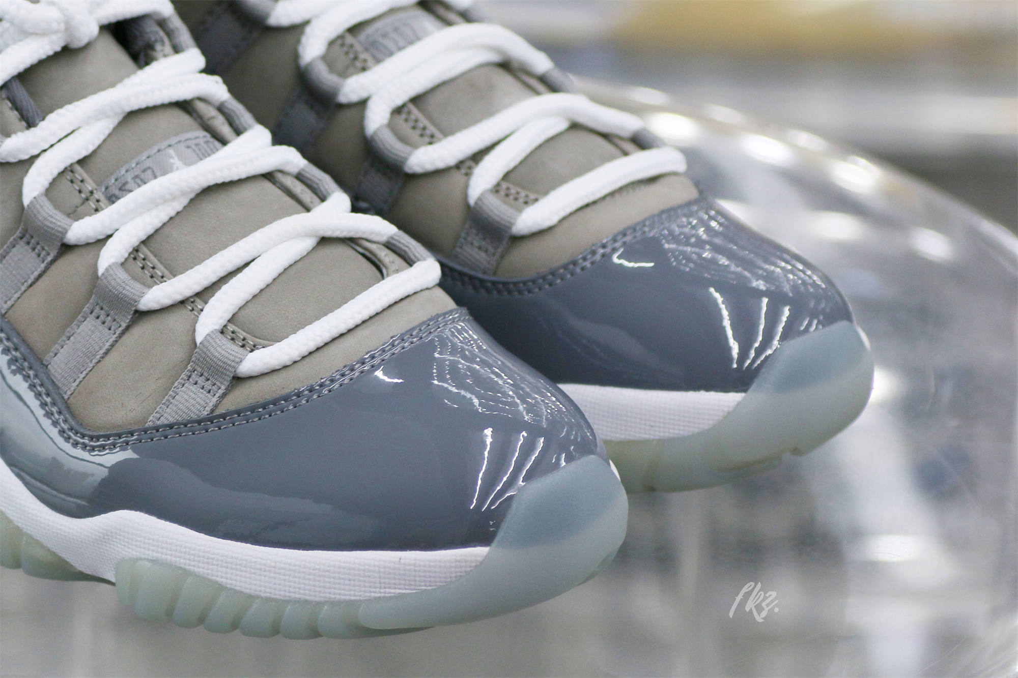 Air Jordan 11 Retro Low Cool Grey