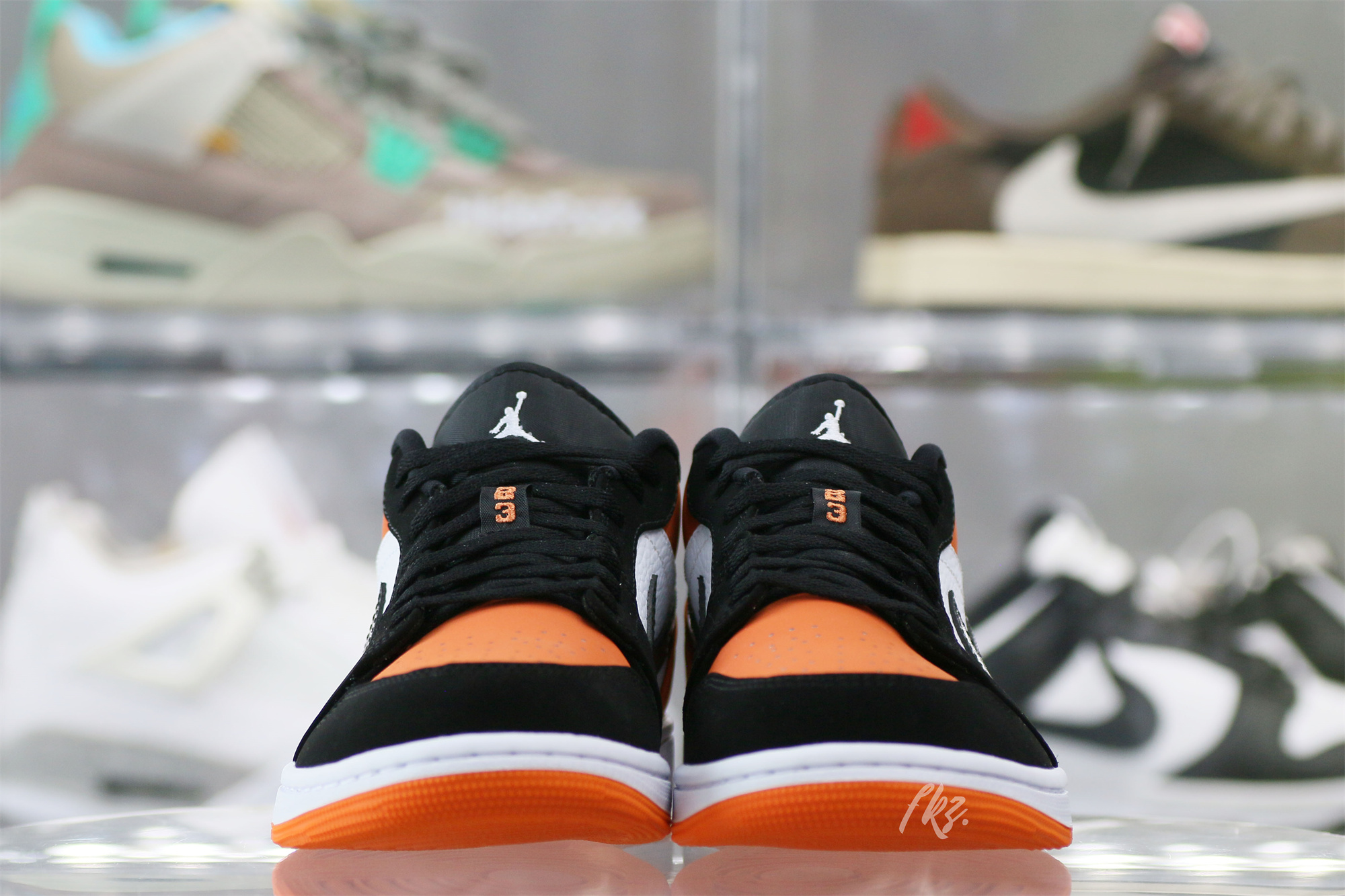 Air Jordan 1 Low Shattered Backboard 2019