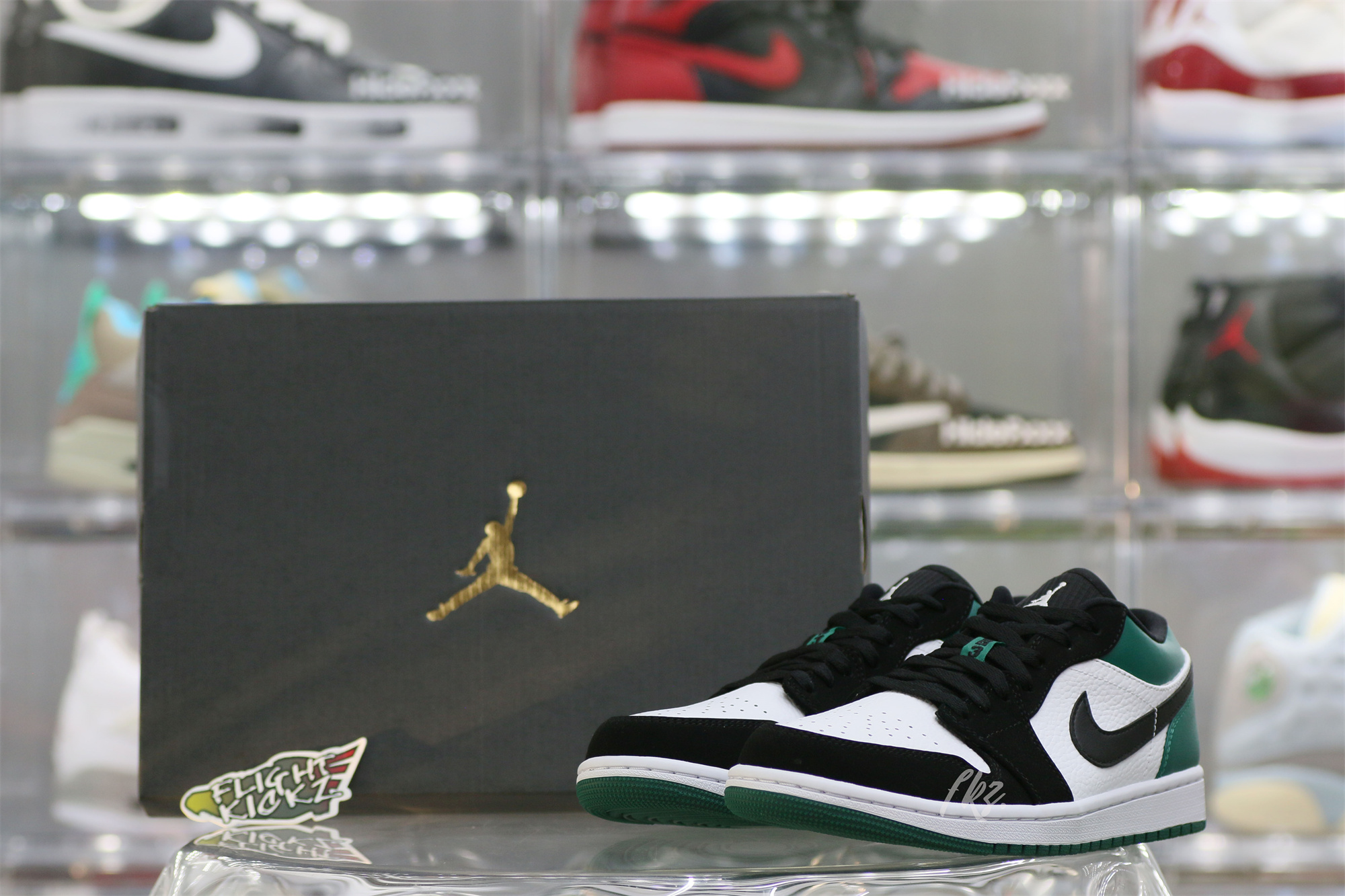 Air Jordan 1 Low Mystic Green 2019