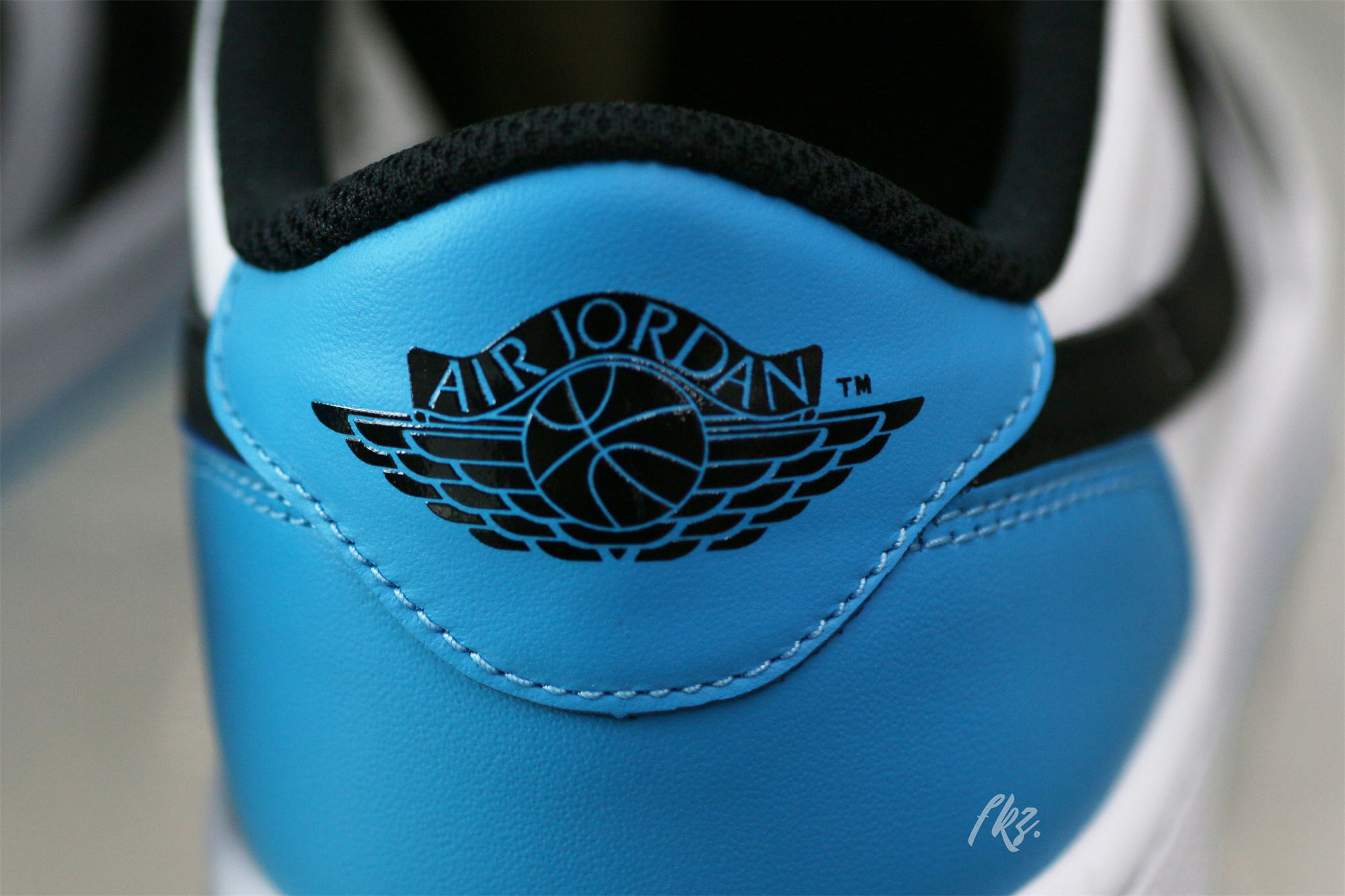 Air Jordan 1 Retro Low OG Black Dark Powder Blue
