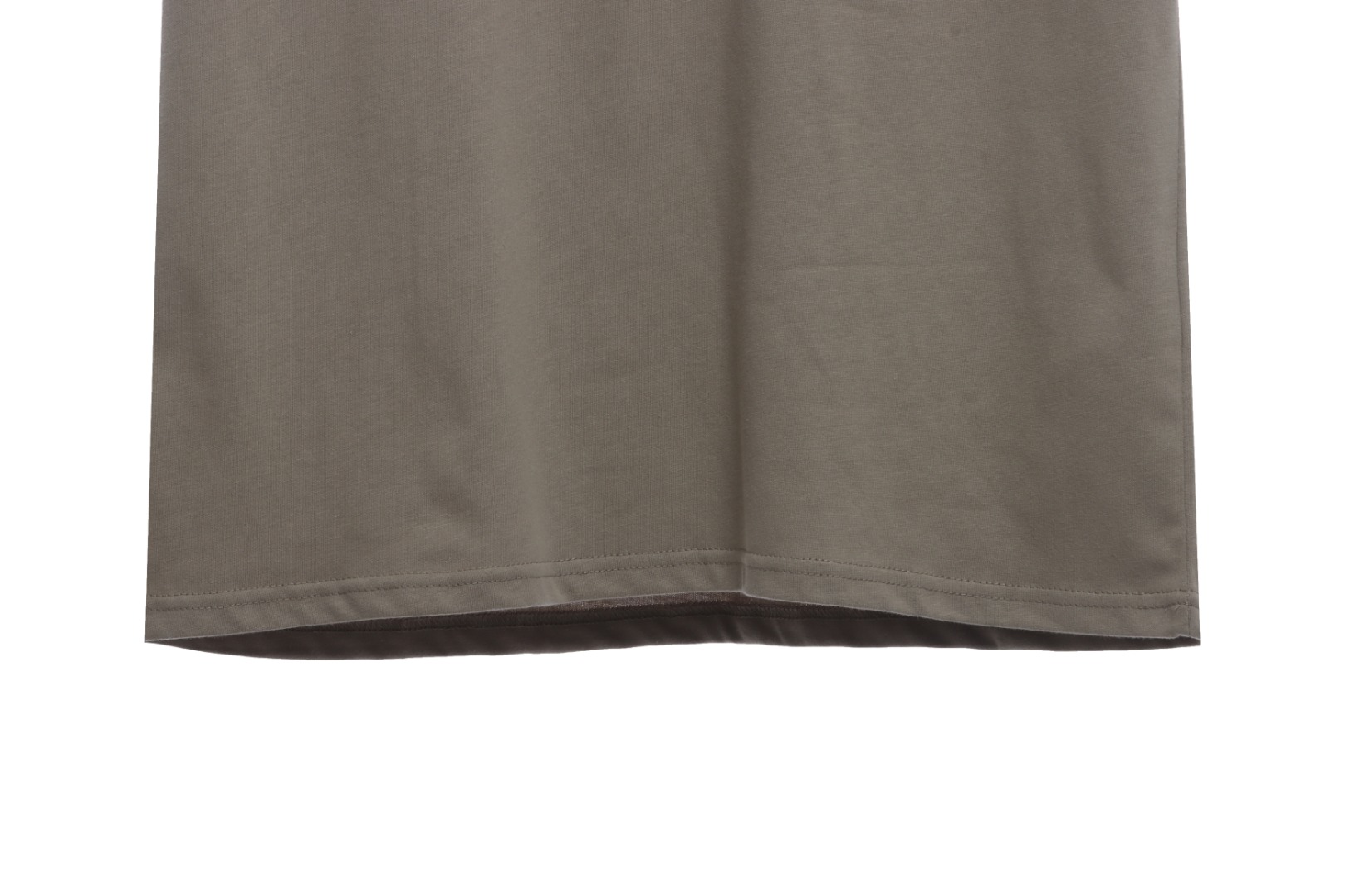 Essenti@ls Double line double row large letter flocking short sleeves