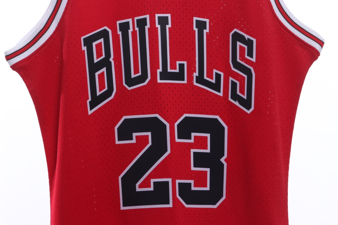 Bulls jersey No. 23