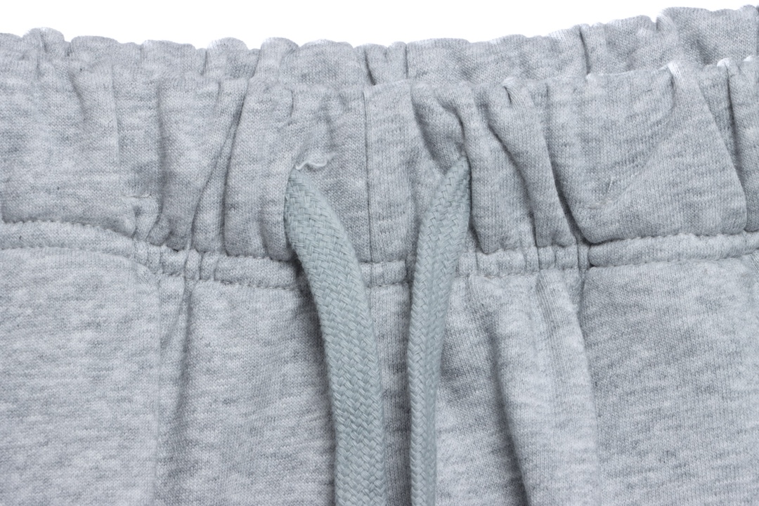 FOG Eighth Season Flocked Print Letter Shorts