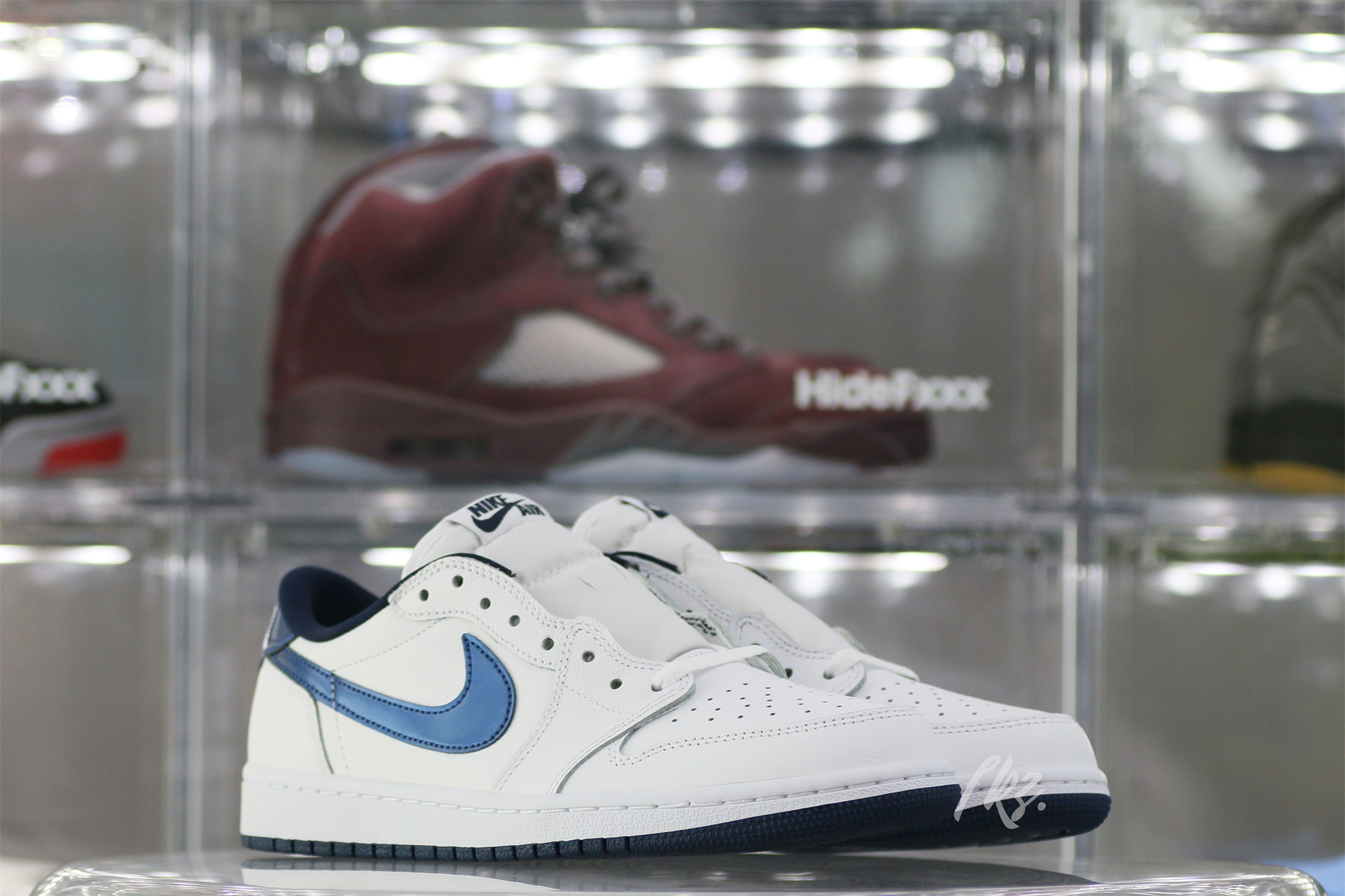 Air Jordan 1 Retro Low Metallic Blue