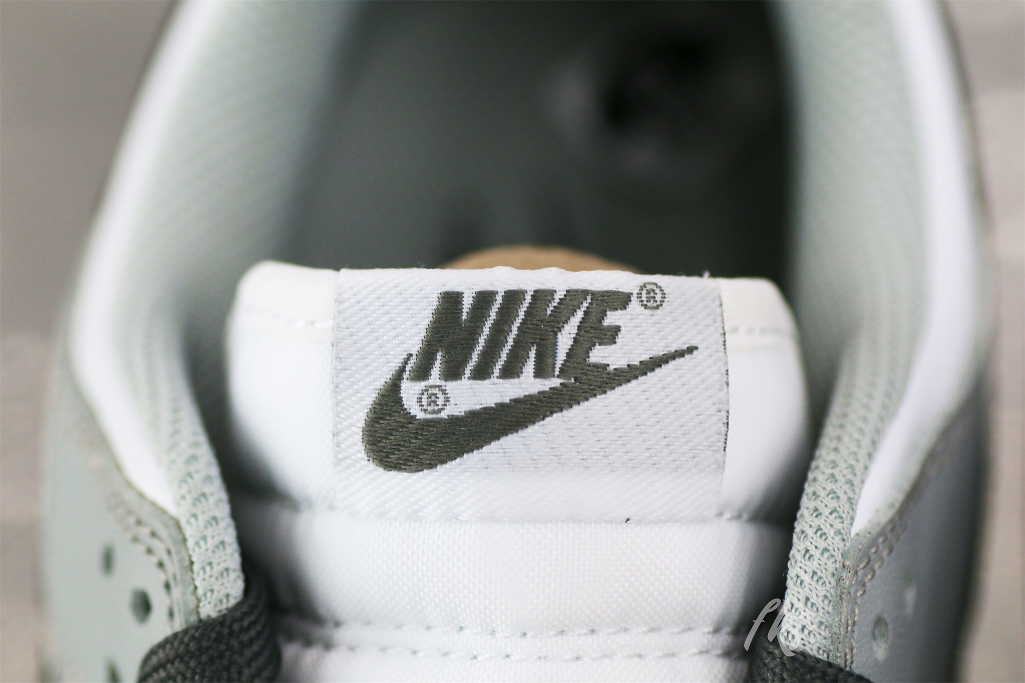 Nike Dunk Low Light Smoke Grey