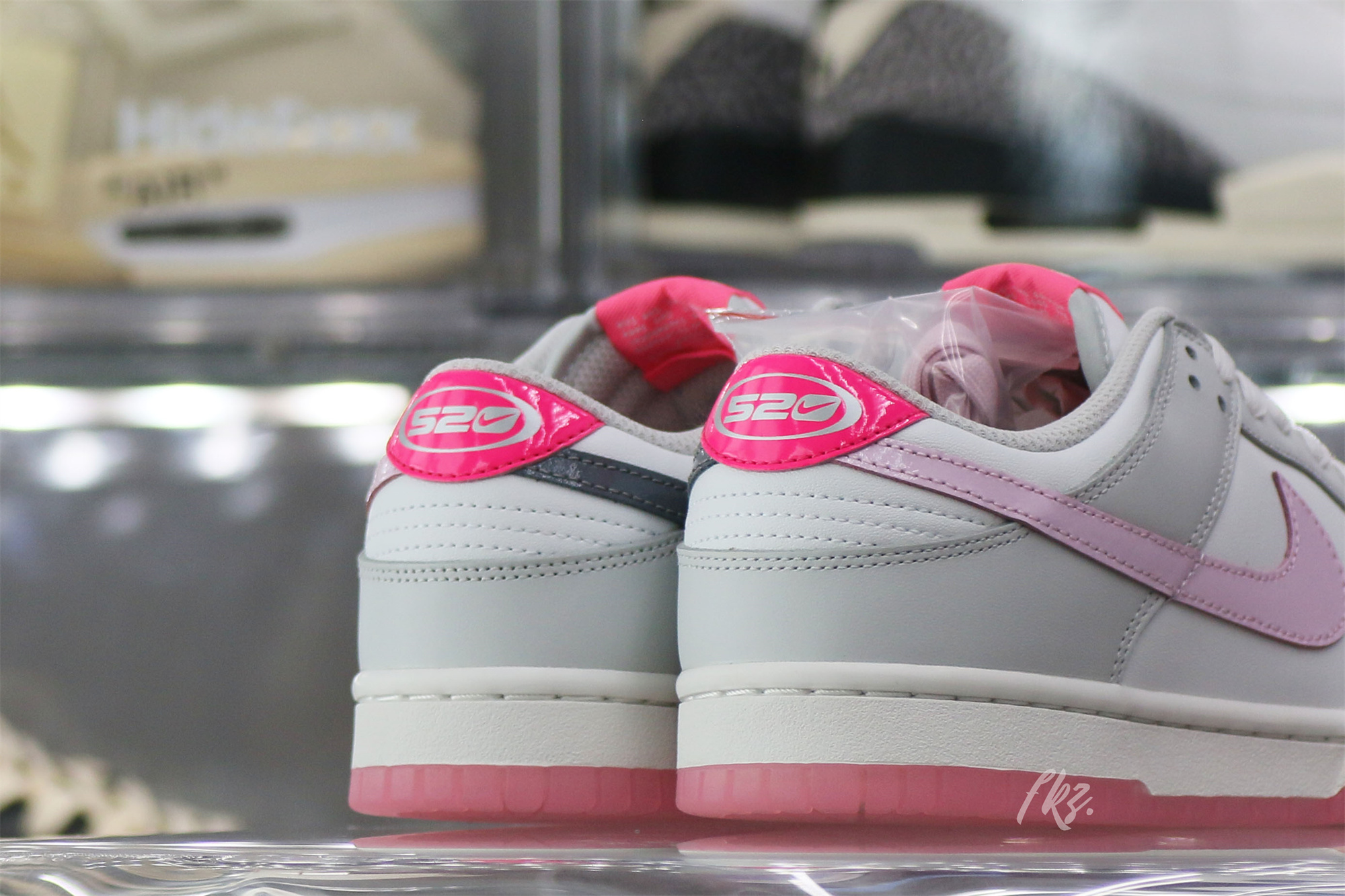 Nike Dunk Low 520 Pack Pink