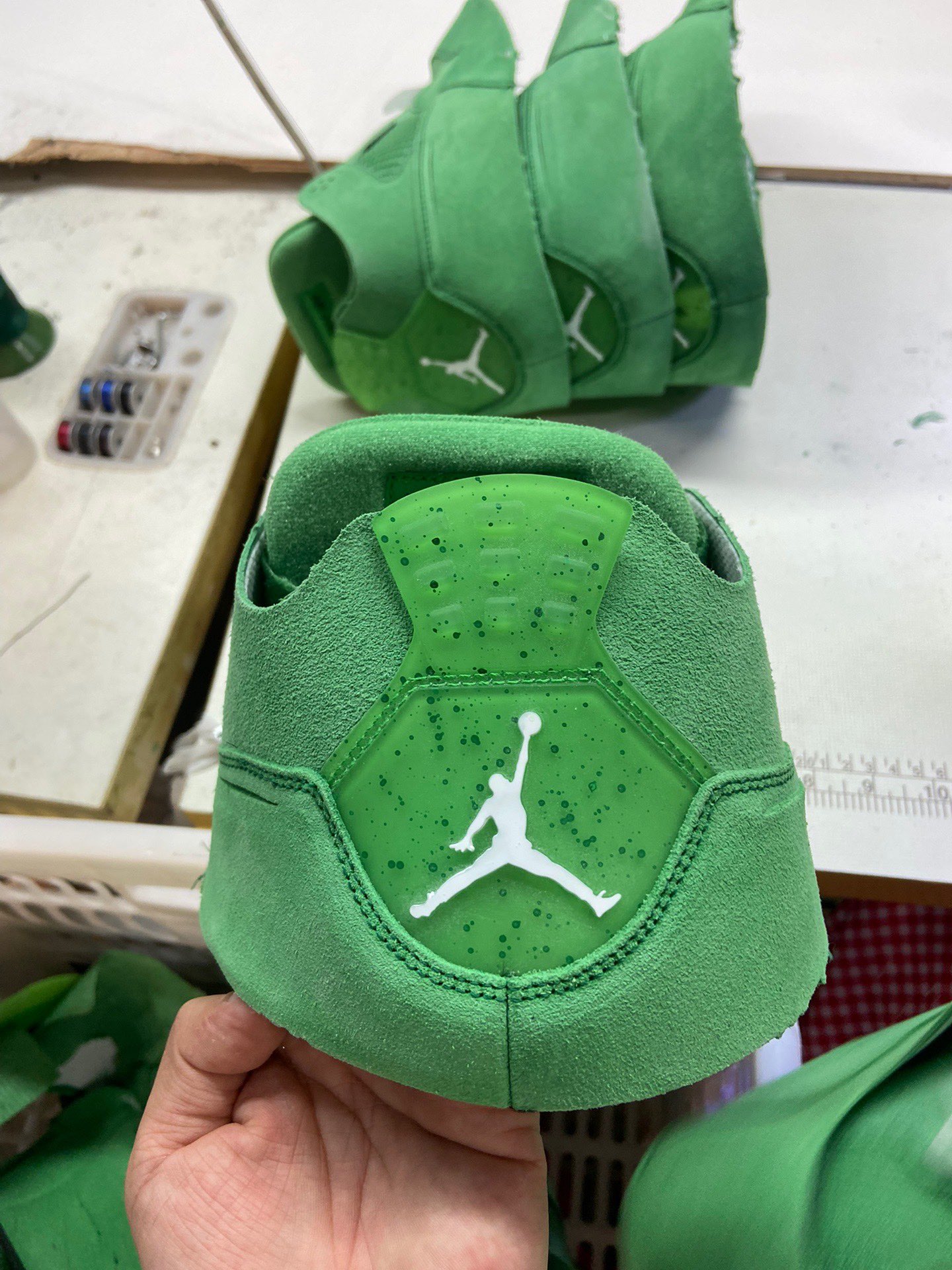 Air Jordan 4 Retro Wahlburgers