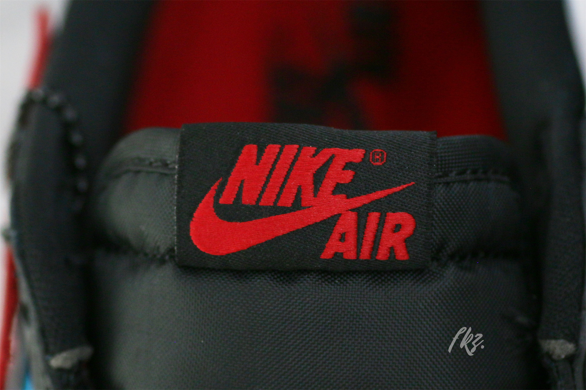 Air Jordan 1 Retro Low OG NC To Chi