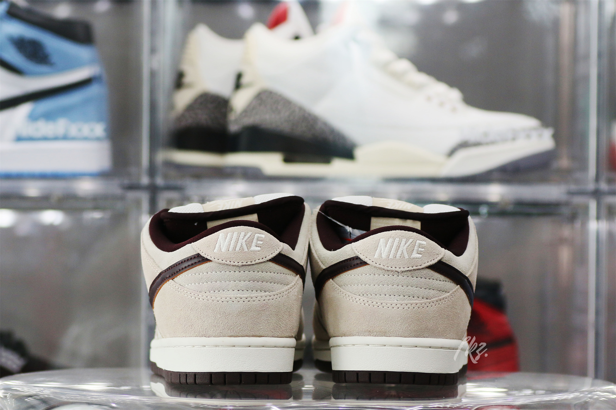 Nike SB Dunk Low Desert Sand Mahogany