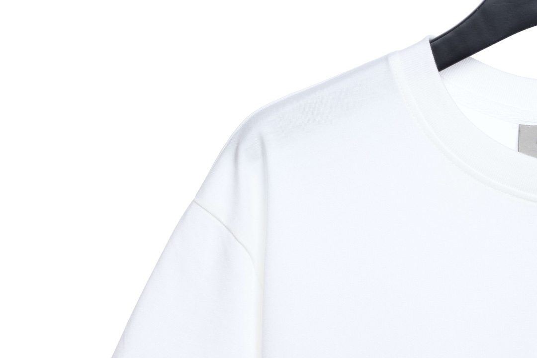 Essentials back silicone letter short sleeve