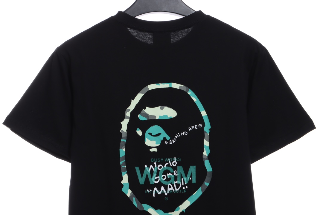 BAPE chest graffiti letters short sleeves