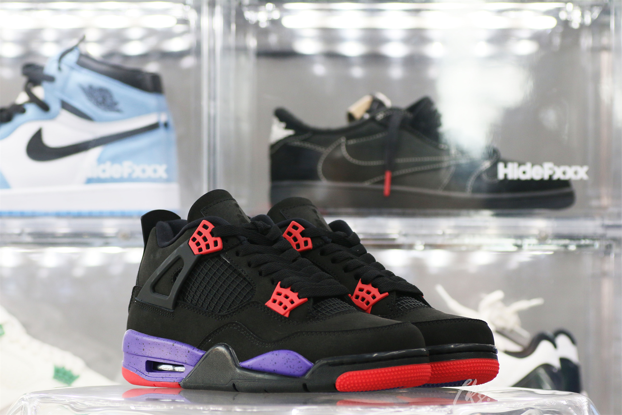 Air Jordan 4 Retro Raptors(2018)