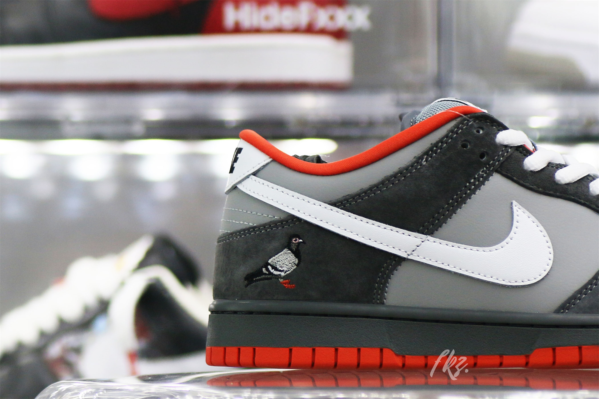 Jeff Staple X Dunk Low Pro SB Pigeon