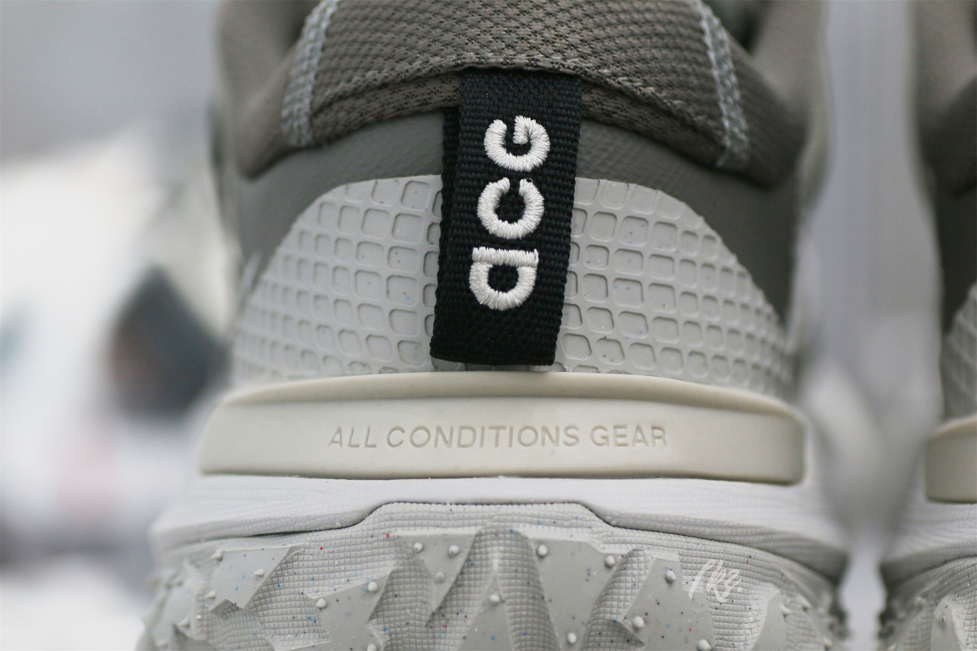 Nike ACG Mountain Fly 2 Low Light Iron Ore